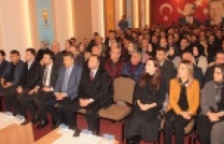 Alanya Ak Parti divanında Böcek eleştirisi