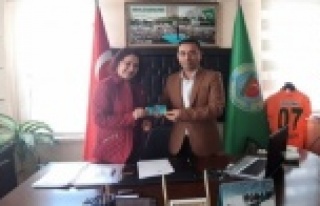 Alanya'da DEMKOD'dan burs kahvaltısına...