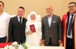 Alanya'da sevgililer gününde 24 çift mutluluğa...