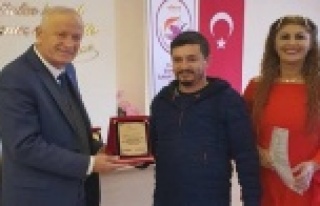 Alanya'lı esnaflara Mesleki Yeterlilik belgesi...