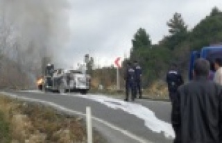 Alanya’da otomobil seyir halinde alev topuna döndü!