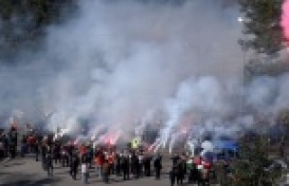 Alanyaspor'a şampiyon gibi karşılama