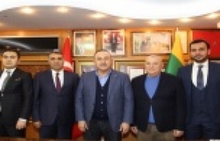 Bakan Çavuşoğlu'ndan Başkan Şahin'e...