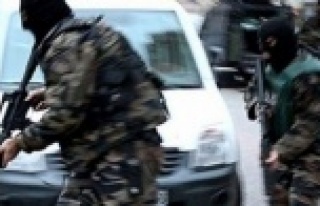 FETÖ'nün hücre evine operasyon: 12 gözaltı