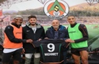 Türkiye’nin konuştuğu Mehmet, Alanyaspor’u...