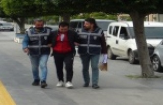 Daha önce hırsızlık yaptığı eve özür dileme...