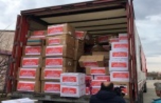 MHP Lideri Bahçeli’nin yardım tırları göçmenlere...