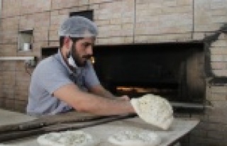 Alanya'da fırın ustaları 280 derece fırın...