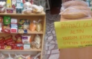 Alanya'daki marketlerde yardım standı kuruluyor