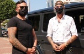 Alman hayırsever kapı kapı dolaşıp, ihtiyaç...