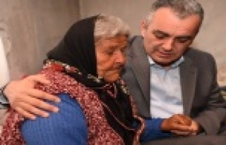 Alzheimer hastası 83 yaşındaki Elif nineye ev sürprizi