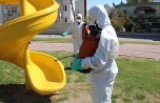 Antalya'nın 19 ilçesi 32 bin litre dezenfektan...
