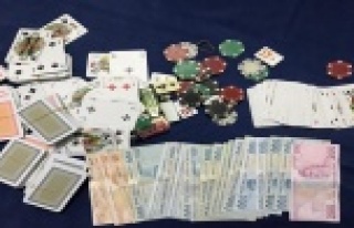 Gazipaşa'daki Villaya baskında kumar oynayan...