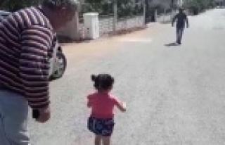 Temizlik yaparken unuttuğu çocuğunu vatandaşlar...