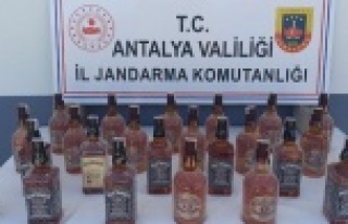 25 litre sahte içki ele geçirildi