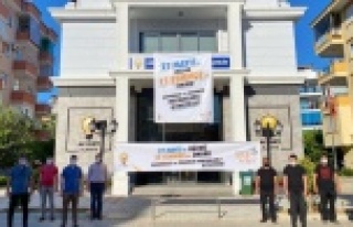 Ak Gençlik Menderes'i andı