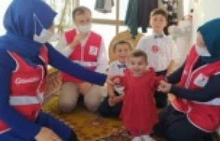 Alanya Kızılay çocukları sevindirdi