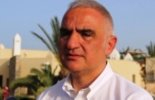 Bakan Ersoy'dan turizm sektörü için önemli...