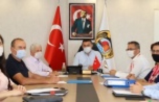 Başkan Yücel'den encümende önemli mesajlar