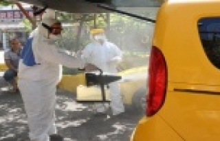 Taksi ve taksi durakları dezenfekte edildi