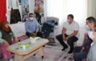 Türkdoğan şehitlerimizin annelerini ziyaret etti