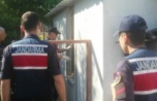 Alanya'da evde ne buldularsa çaldılar