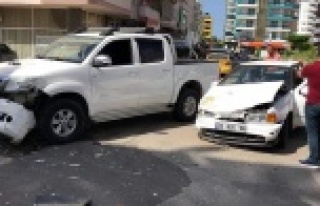 Alanya'da kaza: 3 yaralı var
