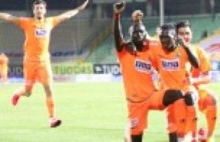 Alanya'da nefes kesen maç