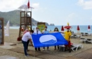 Alanya'nın Mavi Bayraklı ilk tesisi belgesini...
