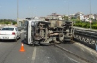 Alanya yolunda korkutan kaza