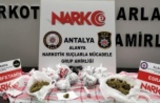 Alanya’da zehir tacirleri polisten kaçamadı: 5...