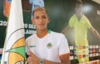 Alanyaspor'dan ayrıldı