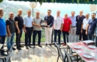 Alanyaspor'dan başsavcı Emre'ye veda kahvaltısı