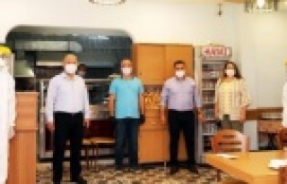 Başkan Yücel'den esnafa ziyaret