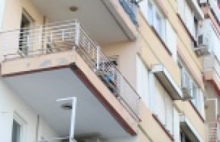 Bunalıma giren genç evinde ölü bulundu