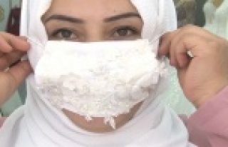 Gelin adayları maske kombinli gelinliğe yöneldi