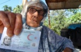 Kimlikleri görenler gözlerine inanamıyor, kız...