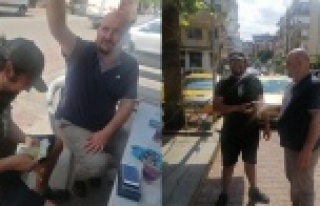 Taksici aracında unutulan 49 bin 500 TL’yi sahibine...