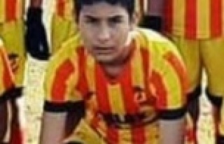 14 yaşındaki genç kalbine yenildi