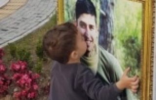 Alanya'da 3 yaşındaki minikten duygulandıran...