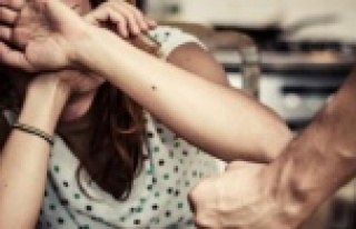 Alanya'da karısına şiddet uygulayan koca tutuklandı