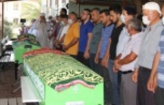 Alanya'da kaza kurbanı 3 kişilik aile yan yana...