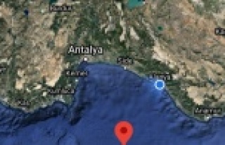 Alanya depremle sarsıldı