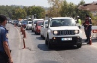 Alanya yolunda tatilci yoğunluğu