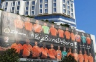 Alanyaspor'a afişli sürpriz