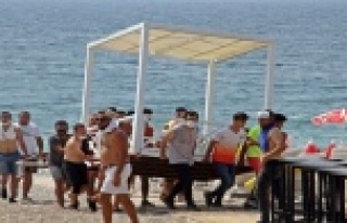 Dünyaca ünlü sahilde loca gerginliği