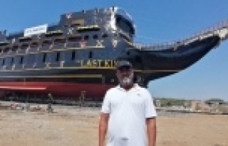 Dünyanın en büyük korsan teknesi suya indirildi