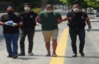 Kargo yoluyla uyuşturucu hap sevkiyatı polise takıldı