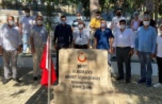 MHP'den şehitlerimize bayram ziyareti