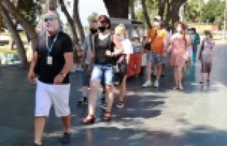 Şehir merkezi ilk yabancı turist kafilesini ağırladı